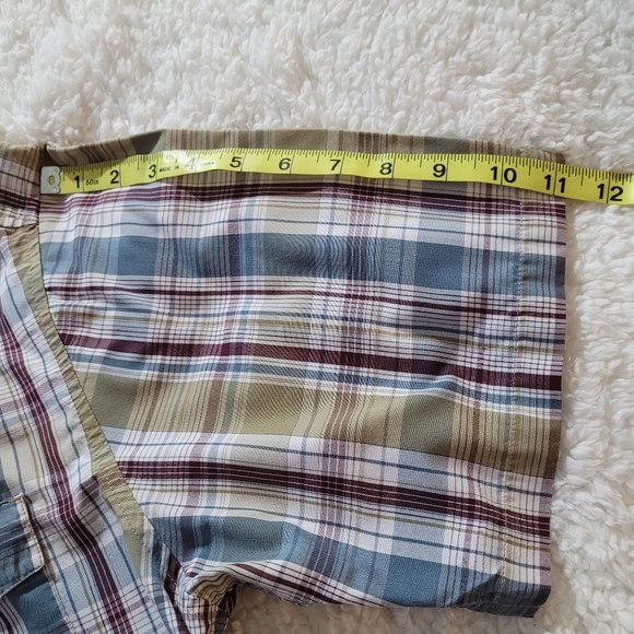 Men's Quicksilver Short Sleeve Button Down Plaid Shirt Size XL Burgandy/Blue - Picture 11 of 11